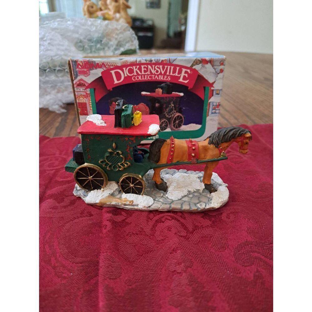 Vintage Noma Dickensville Resin Christmas Holiday Village Sleigh Figurine w Box